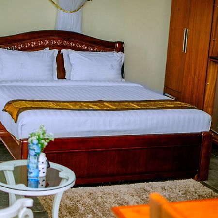 La Grande Hotel Кампала Екстер'єр фото