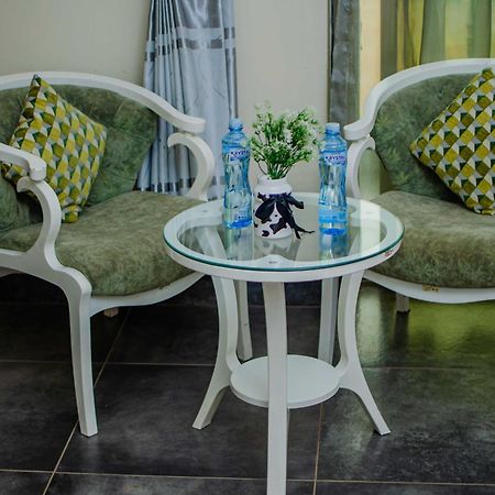 La Grande Hotel Кампала Екстер'єр фото