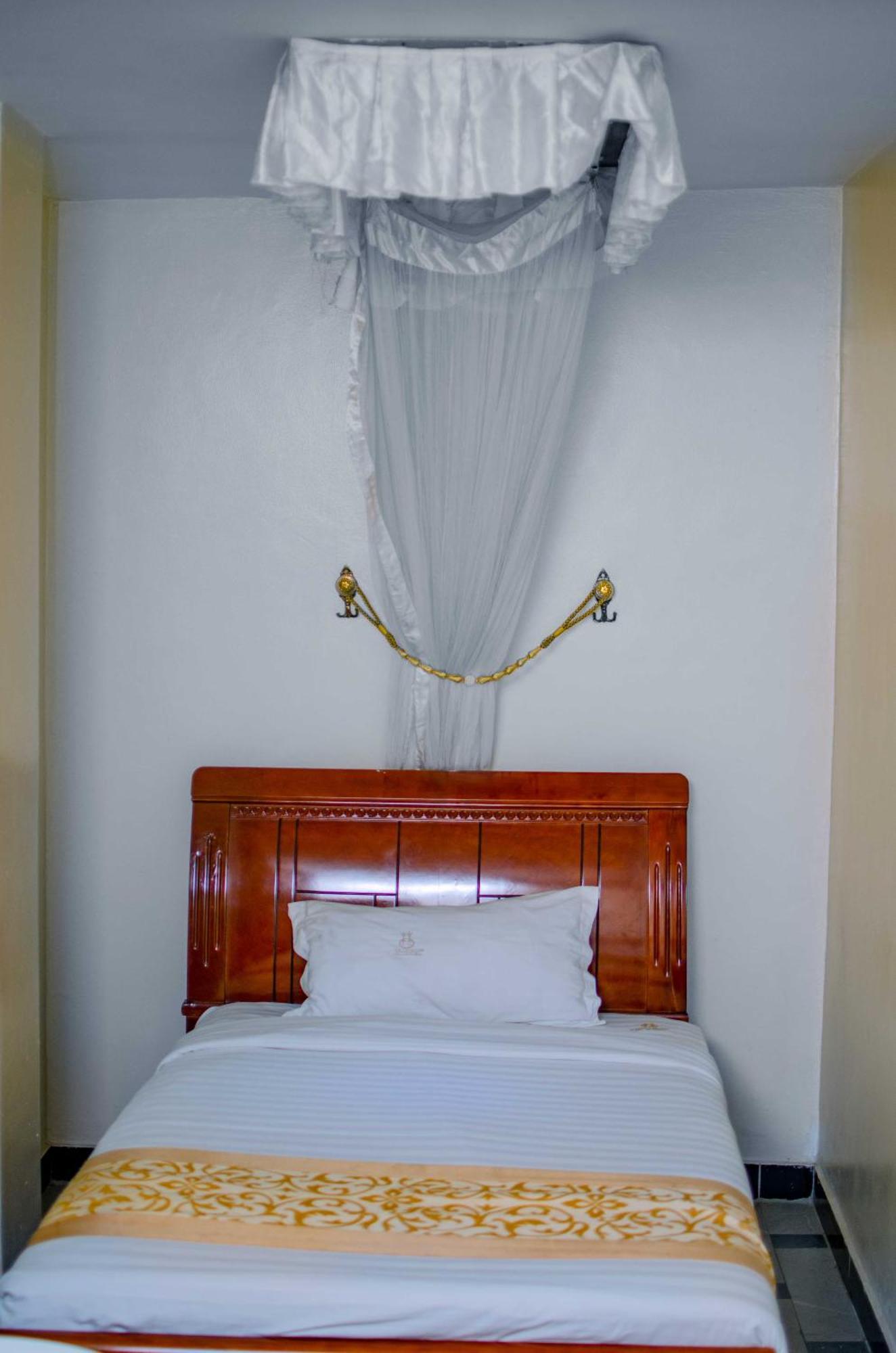 La Grande Hotel Кампала Екстер'єр фото