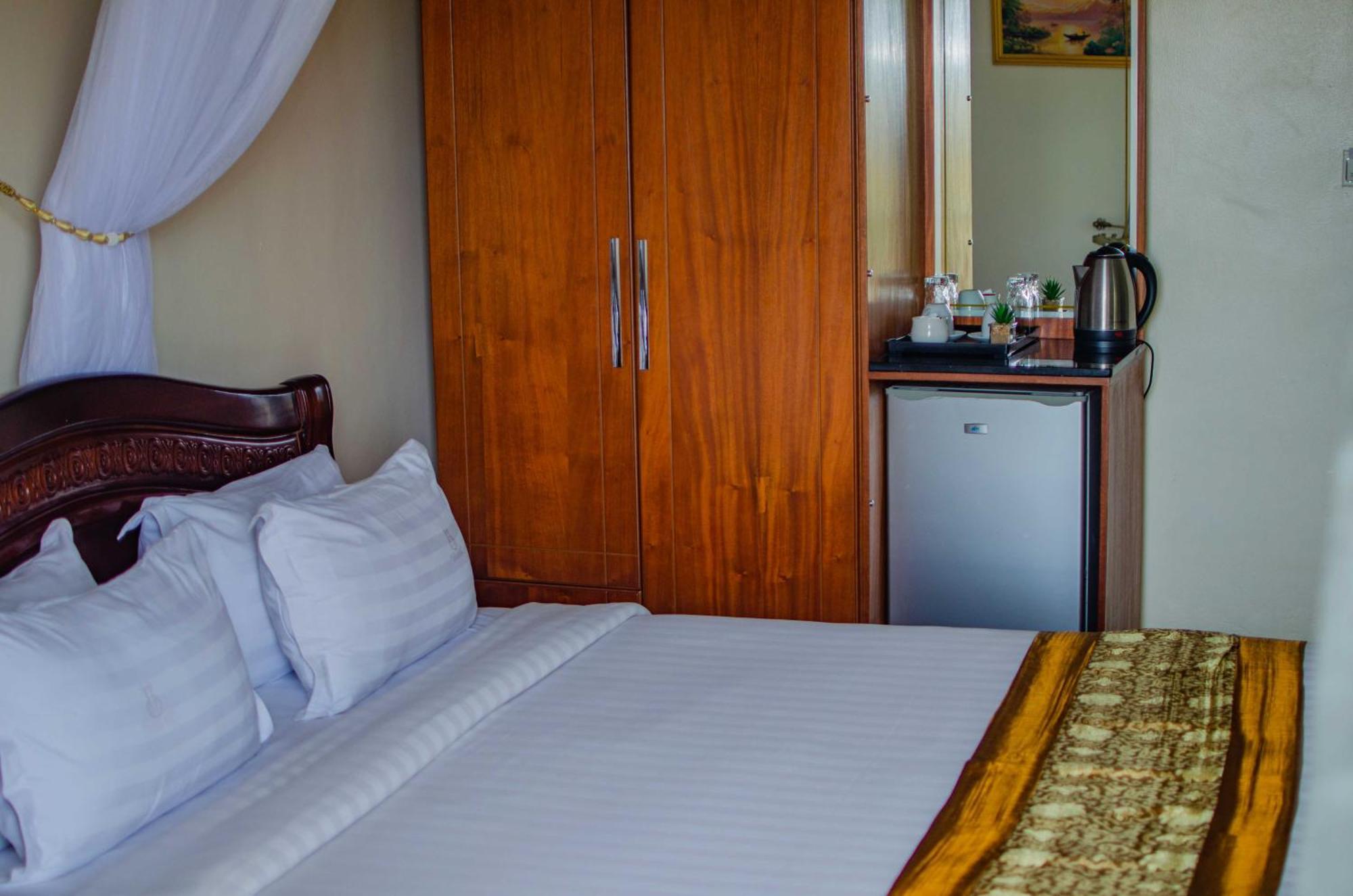 La Grande Hotel Кампала Екстер'єр фото